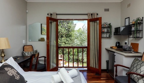 Double Room, 1 King Bed, Garden View