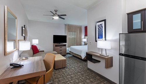 Studio Suite, Kitchen