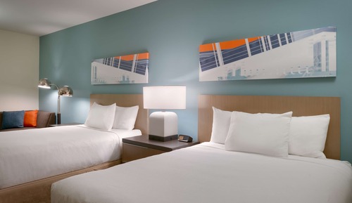 Room, 2 Queen Beds (Den)