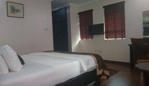 Royal Double Room, 1 Queen Bed, Non Smoking, Pool View