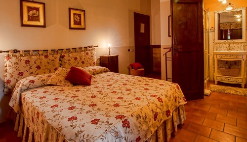 Deluxe Room, 1 Queen Bed