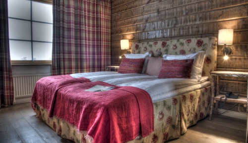 Twin Room (Third person sleeps in extra bed)