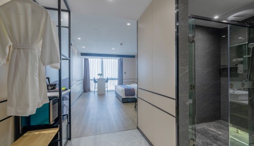 Design Room with View