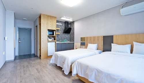 Business Twin Room, Kitchen, Ocean View