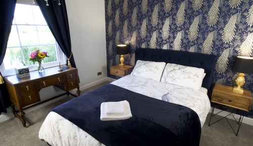 Luxury Room (Room 2)