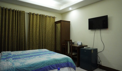 Business Twin Room, 1 Bedroom, Smoking, City View