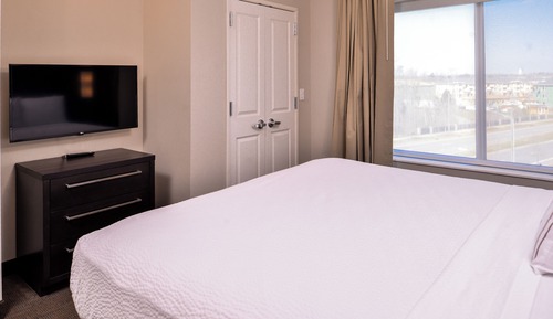 Suite, 1 Bedroom (Hearing Accessible)