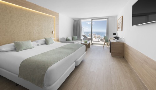 Superior Double Room, 1 Queen Bed with Sofa bed, Sea View (2+2)