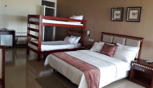 Deluxe Quadruple Room, Lake View