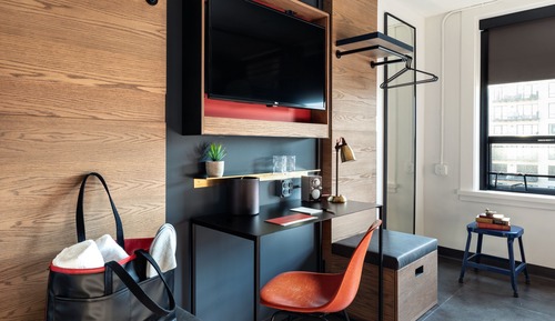 Standard Room, Multiple Beds, Shared Bathroom