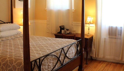 Deluxe Room, 1 King Bed, Non Smoking