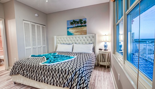 Condo, 3 Bedrooms, Balcony, Oceanfront (1509)