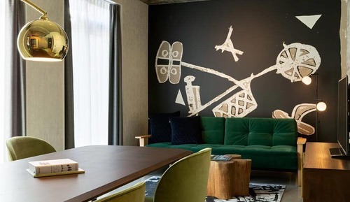 Suite, Balcony
