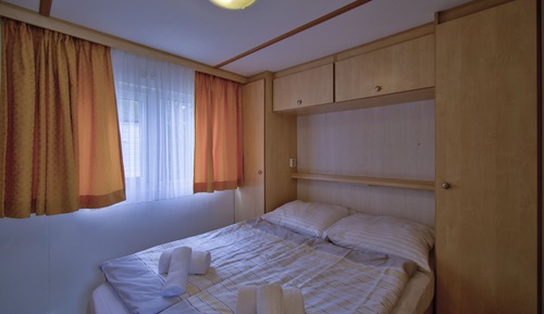 Basic Mobile Home, 2 Bedrooms