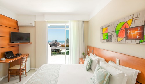 Superior Suite, Hot Tub, Beach View