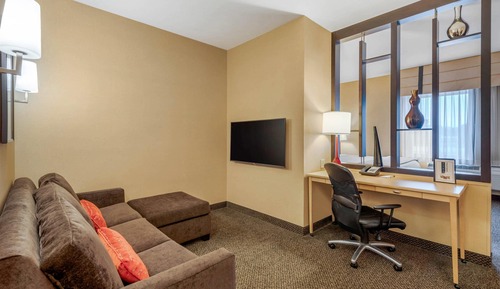 Suite, Multiple Beds, Non Smoking