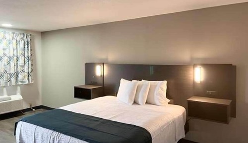 Deluxe Room, 1 King Bed, Non Smoking