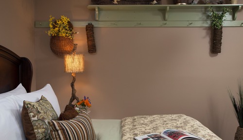 Traditional Room, 1 King Bed (Mallard)