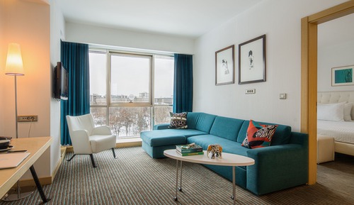 Suite, 1 King Bed, Non Smoking