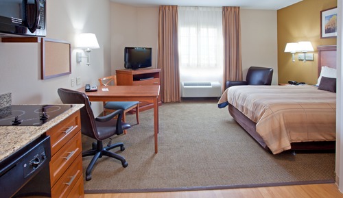 Suite, 1 Queen Bed, Accessible Bathtub (Accessible Tub)