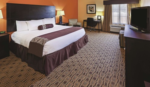 Room, 1 King Bed, Accessible, Non Smoking (Mobility, Bathtub)