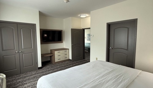 Suite, 1 King Bed, Non Smoking