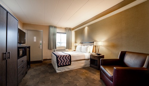 Traditional Room, 1 Queen Bed, Non Smoking