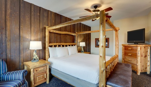 Theme Suite with Whirlpool