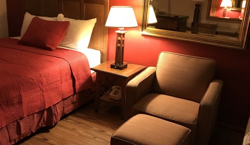 Standard Room, 1 Queen Bed