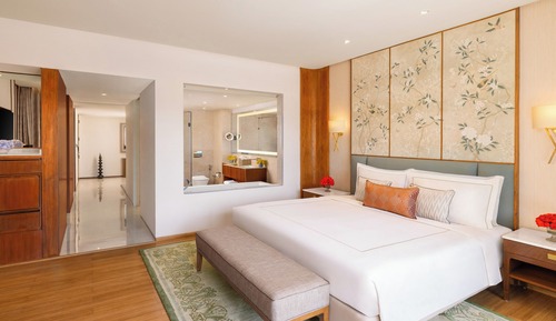 Deluxe Suite, 1 King Bed