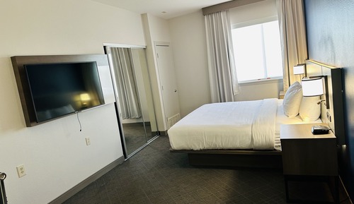 Executive Studio Suite