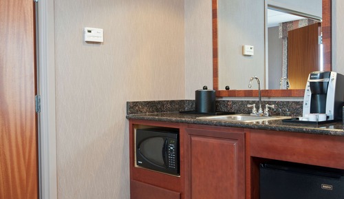 King Suite with Jetted Tub