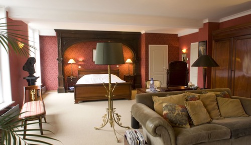Luxury Suite
