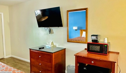 Standard Room, 1 King Bed, Non Smoking, Refrigerator & Microwave