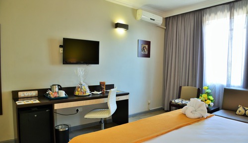 Deluxe Room, 1 Double Bed, Garden View