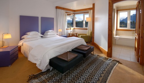 Lake Room