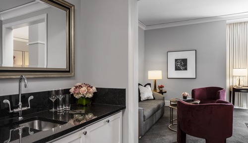 Waldorf Suite, Junior Suite, 1 King Bed