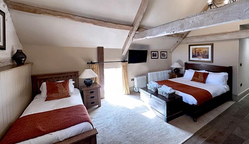 Superior Suite, Ensuite (2 Adults & 3 Children)