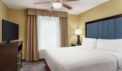 Suite, 1 King Bed, Jetted Tub