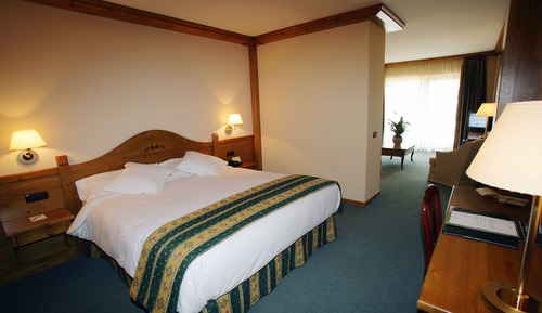 Junior Suite (Quadruple & Spa)