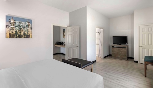 Suite, 1 King Bed, Accessible, Refrigerator & Microwave (Walk-in Shower;with Sofabed)