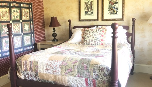 Standard Room, 1 King Bed, River View (No Pets Allowed)