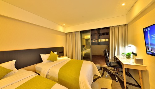 Garden City View Room