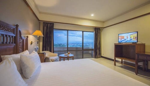 Deluxe Room, 1 King Bed