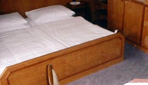 Single Room (with shared WC)