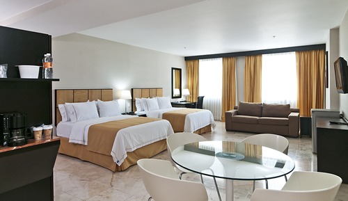 Suite, 2 Queen Beds
