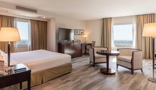 Room, Corner (Corner Mountain)