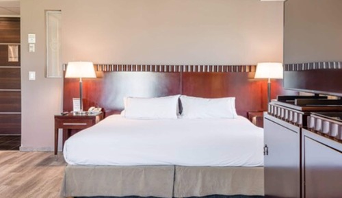 City Double Room, Corner (City)