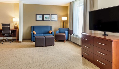 Suite, Multiple Beds, Accessible, Non Smoking