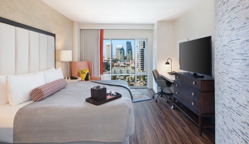 Premium Room, 1 King Bed (Gaslamp View)